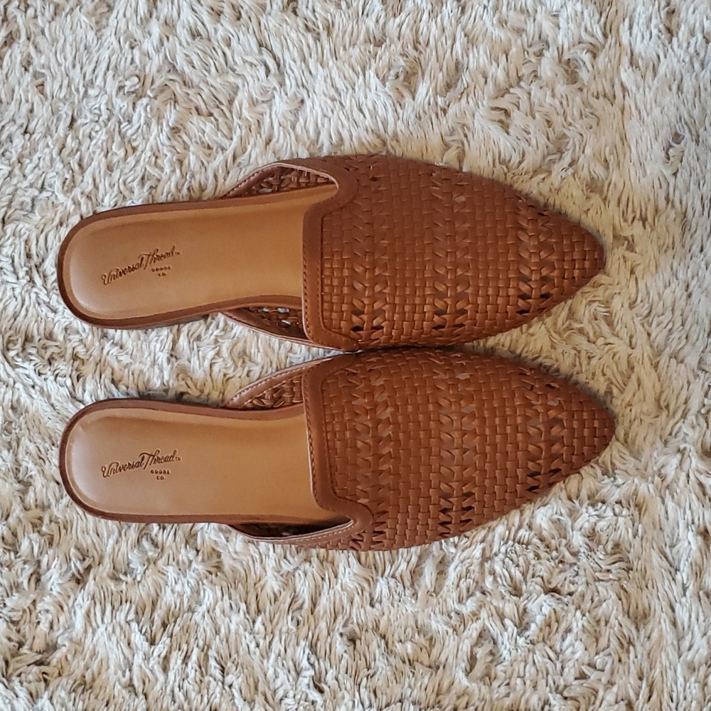 Universal Thread, 6, Tan